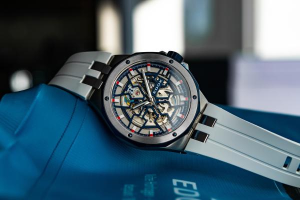 mecano-automatic-white-b